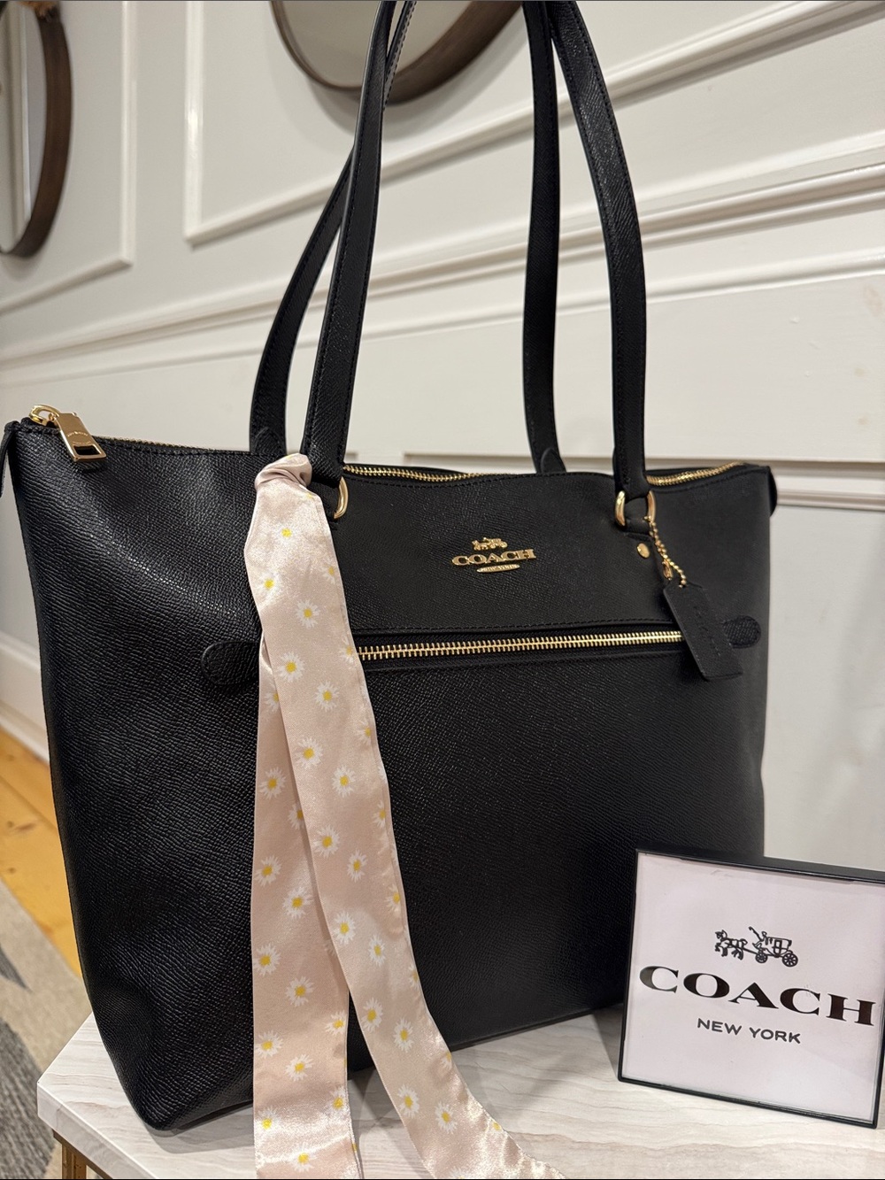 Coach Bag Gallery Large Black Leather Tote Bag With Gold Hardware EUC